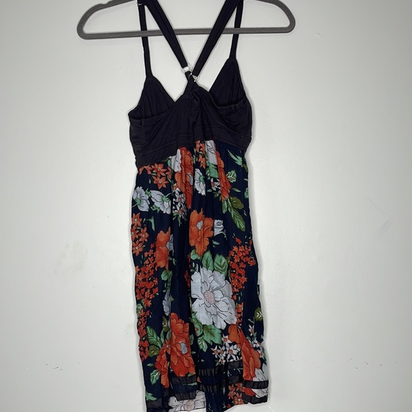 Derek Heart Floral Dress - Picture 6 of 6